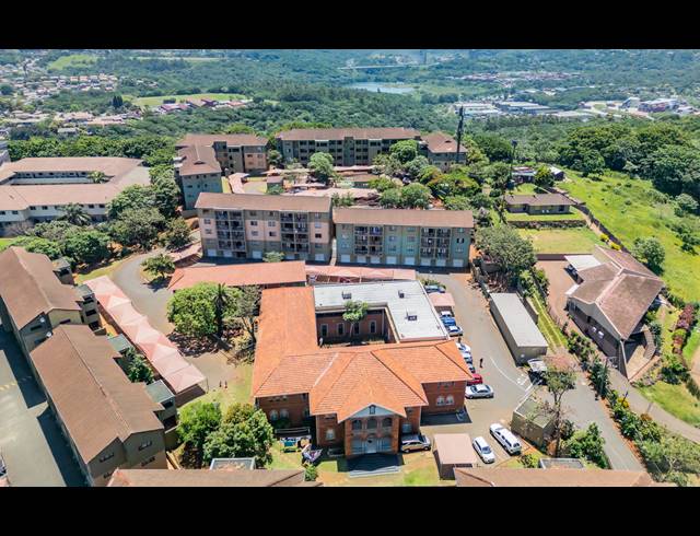 107M² BUSINESS FOR SALE IN MONTCLAIR